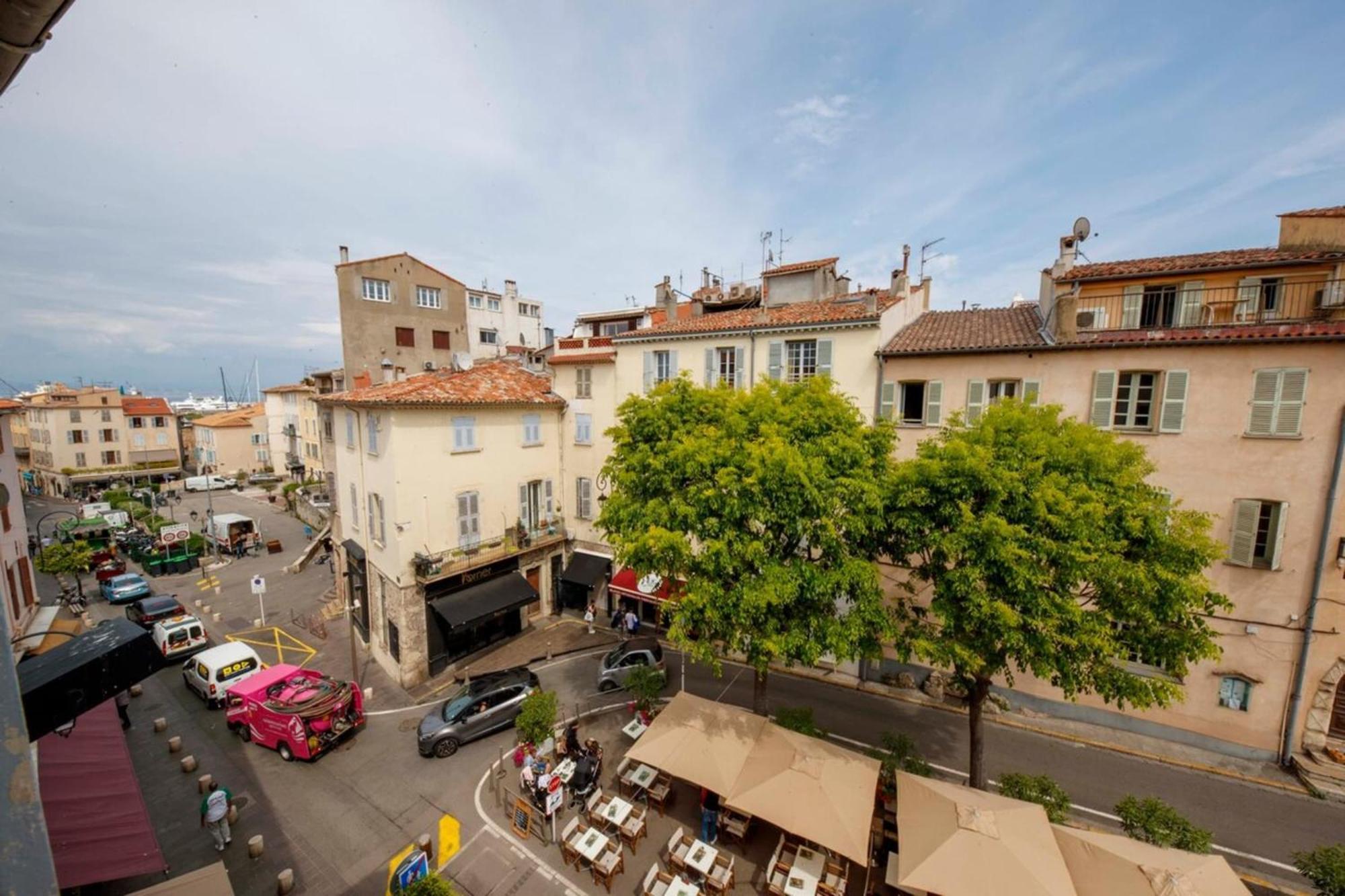 06m - Old Beautiful Duplex Terrace With Sea View Apartment