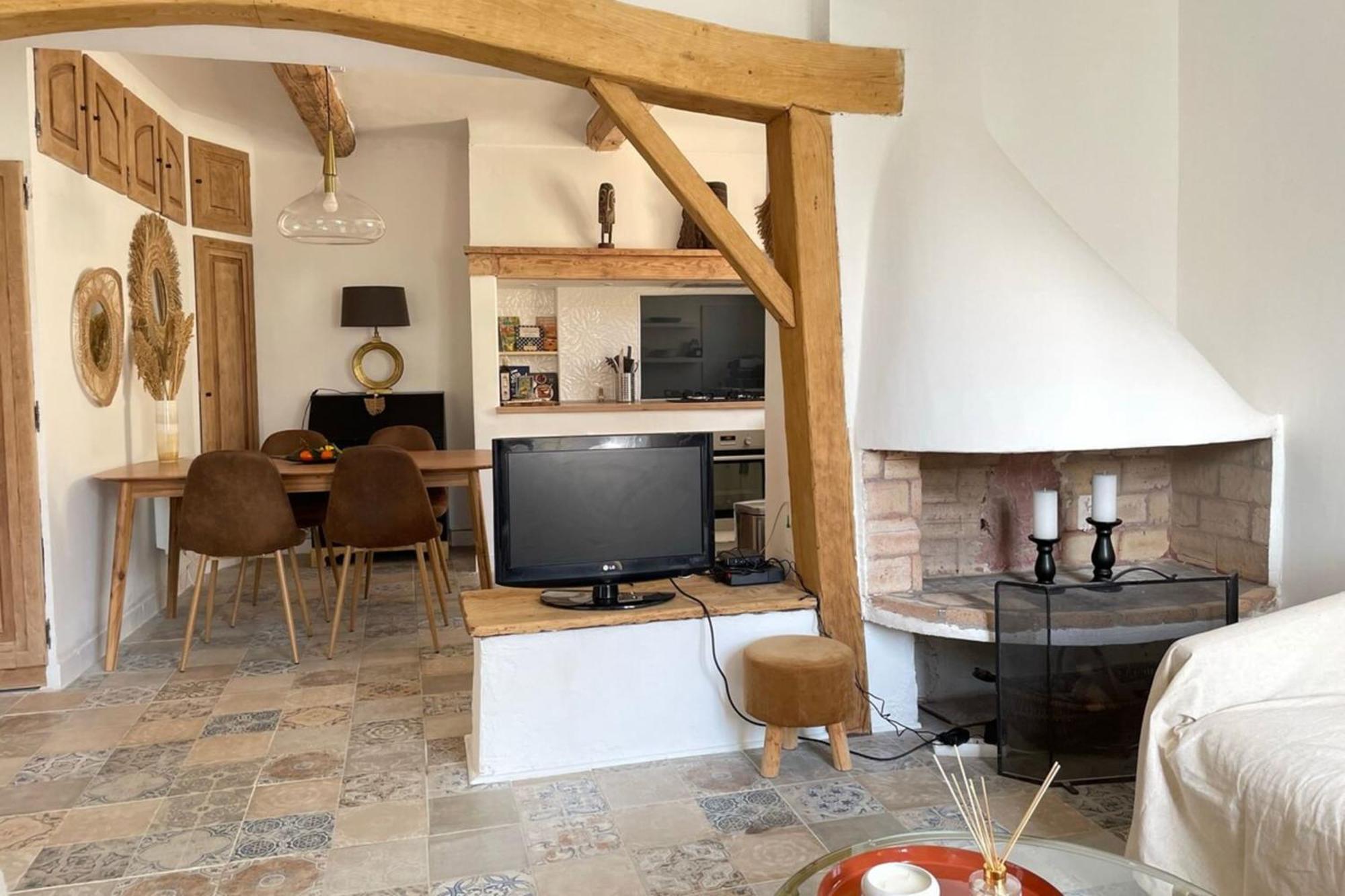 06m - Old Beautiful Duplex Terrace With Sea View Apartment